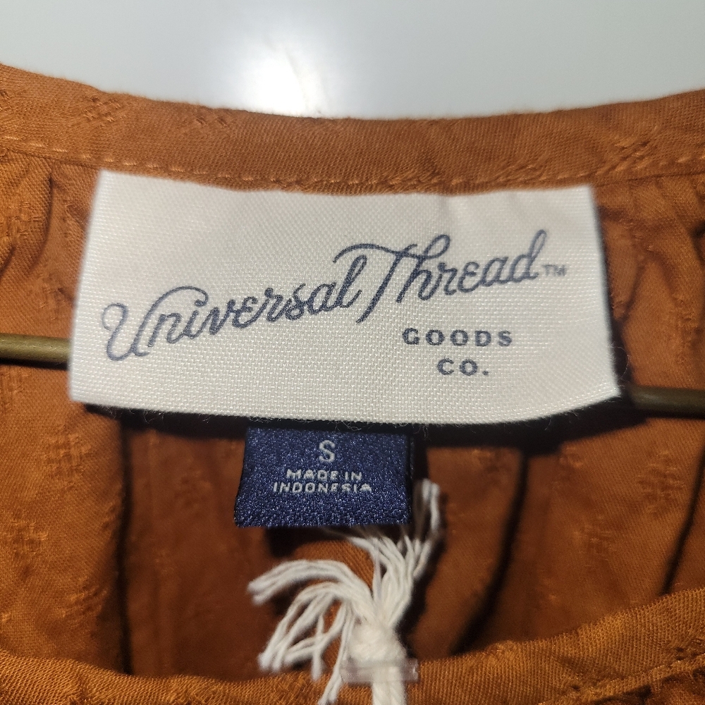 Universal Thread blouse - Picture 3 of 4